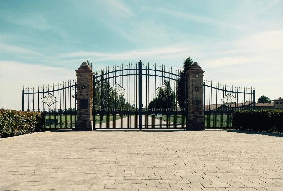 Fence 29
